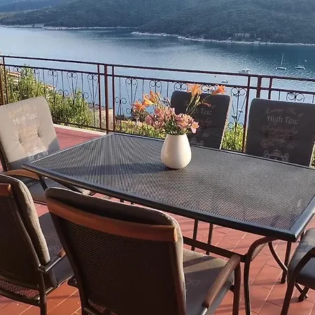 Istrien-adria アパート